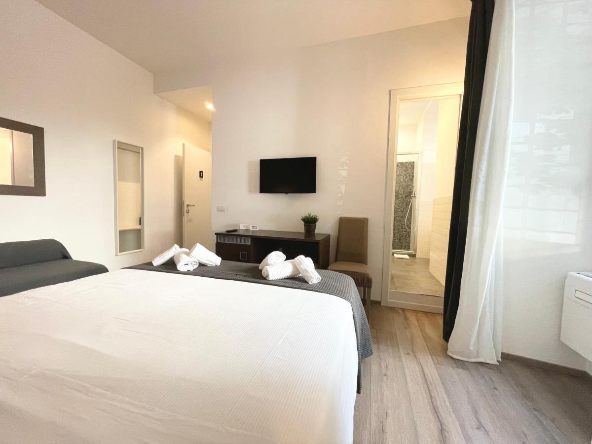 Victory Rooms Rome Bagian luar foto